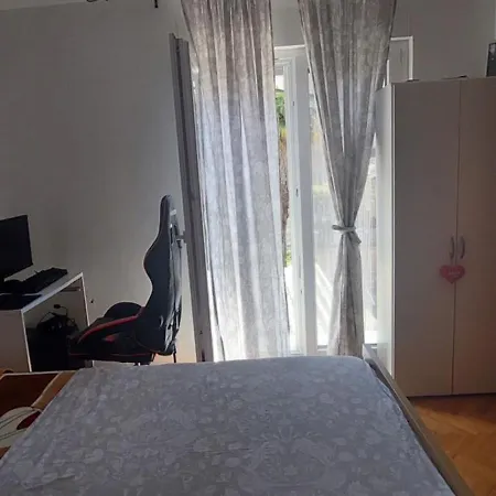 Antea Apartment *